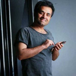 دانلود آهنگ میثم ابراهیمی یادته (اجرای زنده)